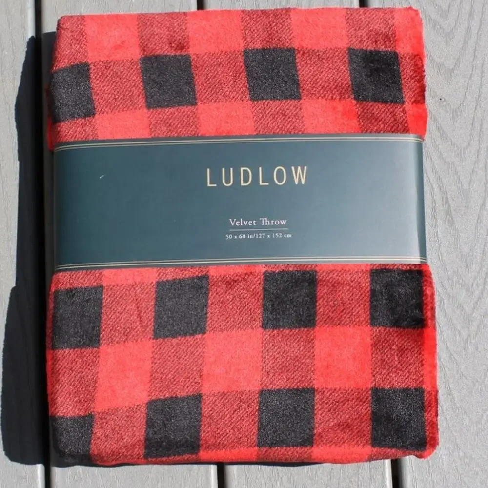 Ludlow Velvet Buffalo Check Plaid Throw Black & Red Cozy Soft Lightweight